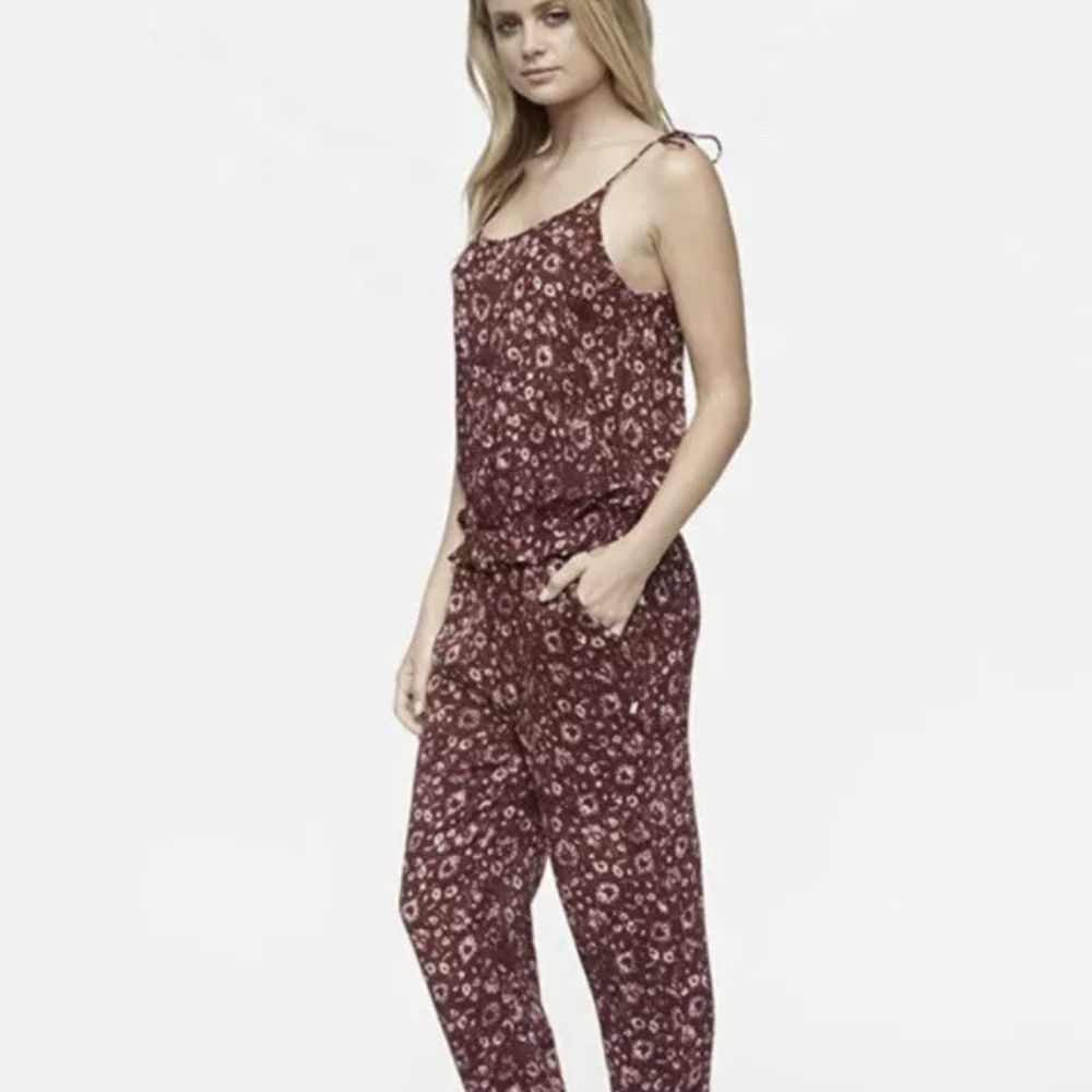 8 Pieces Size Medium All New With Tags Box 2